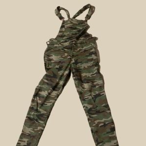 NWOT Camouflage overalls